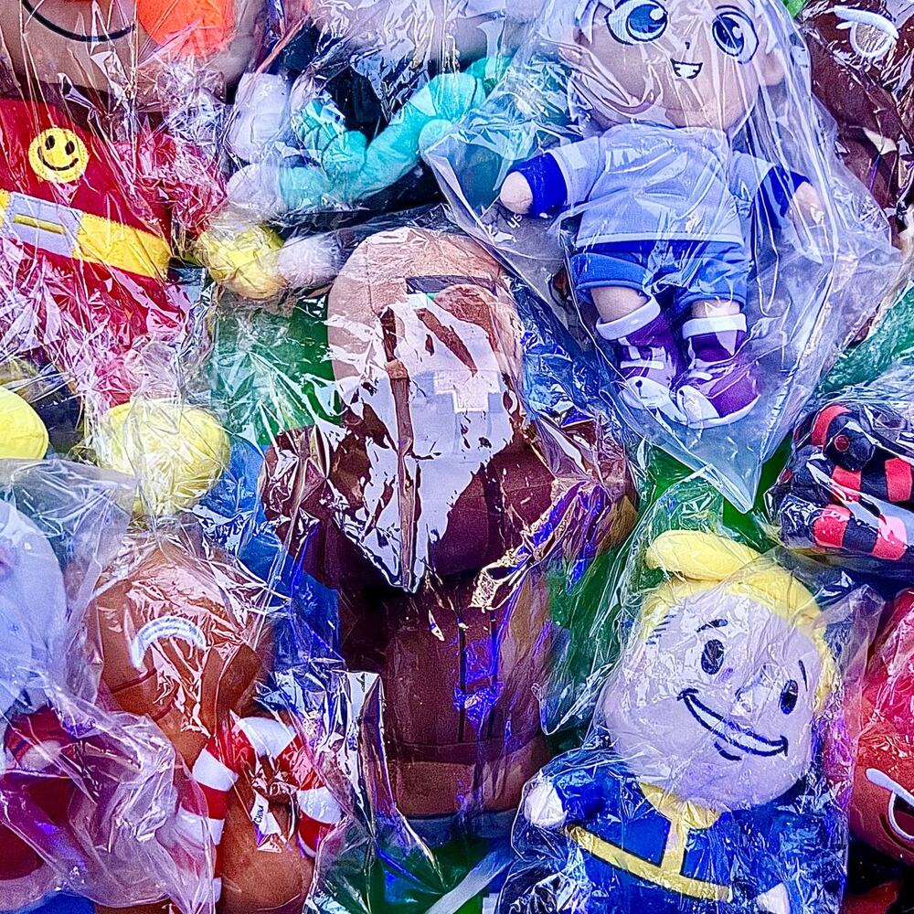 Anpanman Cookie Run Kingdom Fallout Hunter X Inuyasha Pokémon Plush Lot SEALED